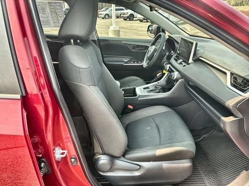 Used 2025 Toyota RAV4 LE AWD/4WD image 23
