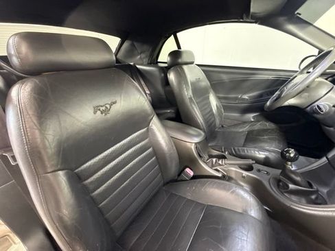 Used 2001 Ford Mustang GT RWD image 27