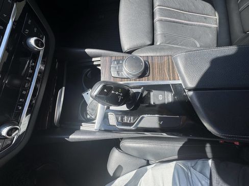 Used 2018 BMW 540i xDrive AWD/4WD image 31