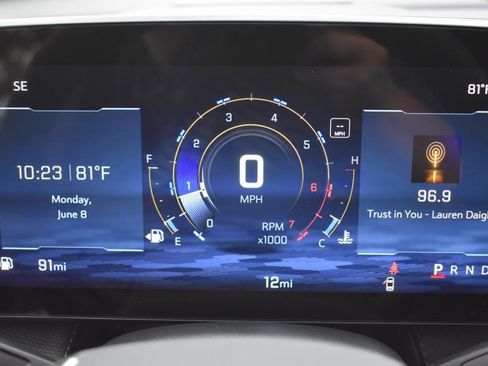 New 2026 Chevrolet Equinox LT w/ Safety and Technology Package FWD image 21