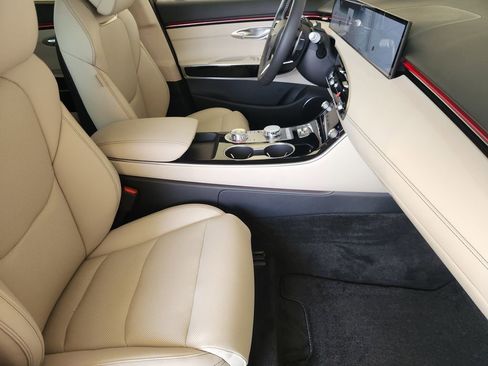 New 2026 Genesis GV70 2.5T AWD/4WD image 11