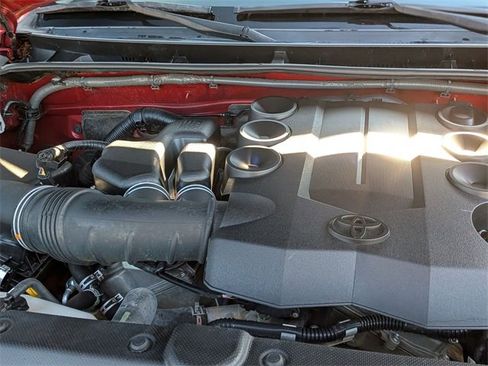 Used 2020 Toyota 4Runner TRD Off-Road Premium image 38