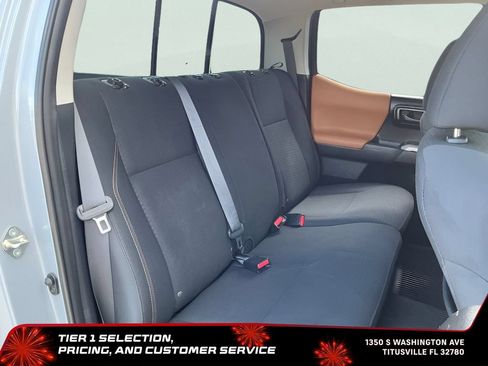 Used 2019 Toyota Tacoma SR5 AWD/4WD image 13