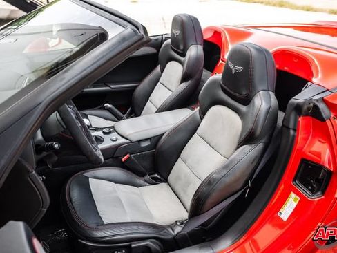 Used 2013 Chevrolet Corvette 427 w/ 1SC Preferred Equipment Group RWD image 4
