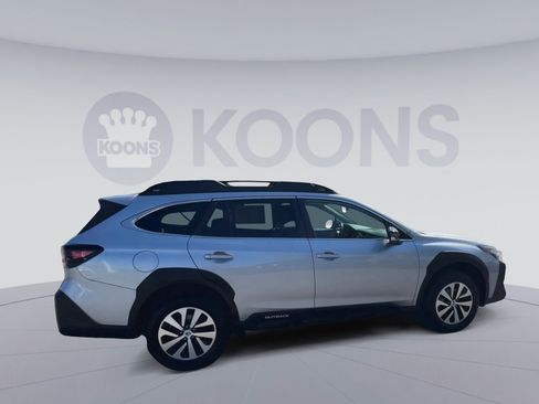 Used 2024 Subaru Outback Premium image 12