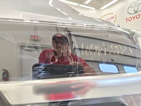 New 2026 Toyota Tundra SR image 13