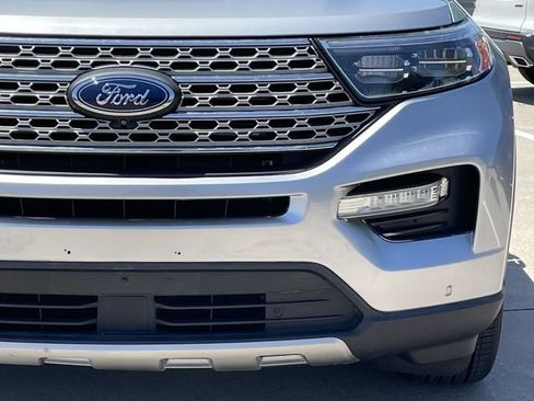 Used 2023 Ford Explorer Limited RWD image 8