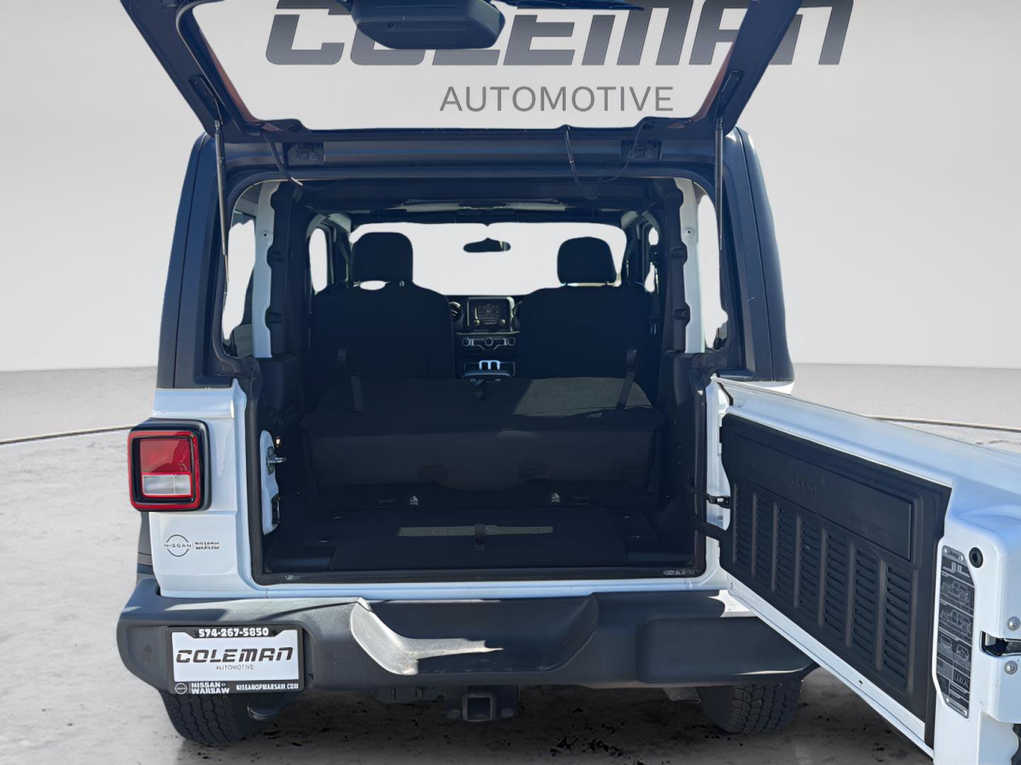 Used 2018 Jeep Wrangler Sport AWD/4WD image 25