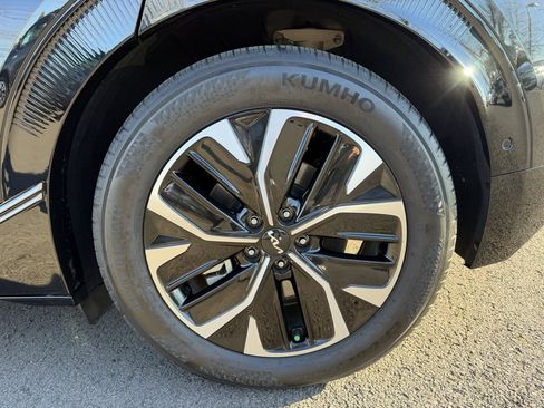 Used 2022 Kia EV6 Wind w/ Wind Technology Package image 10