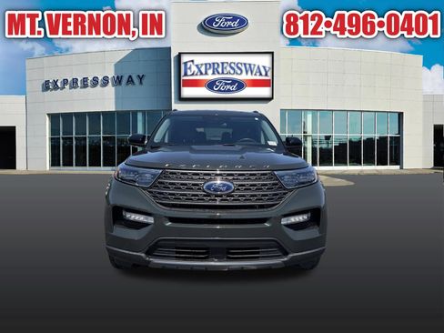 Used 2023 Ford Explorer XLT w/ Equipment Group 202A AWD/4WD image 3