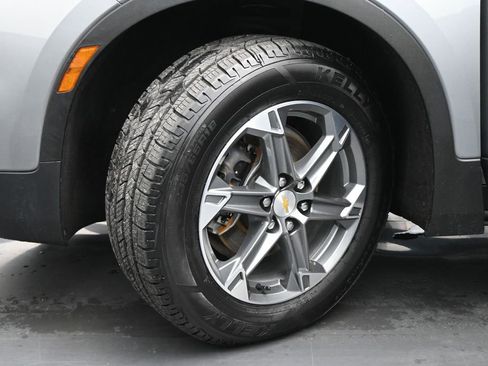 Used 2024 Chevrolet Blazer LT FWD image 18