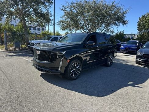 Used 2023 Cadillac Escalade Sport image 2