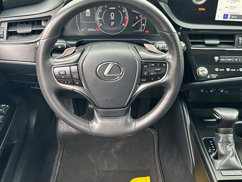 Certified 2025 Lexus ES 350 w/ Premium Package FWD image 11