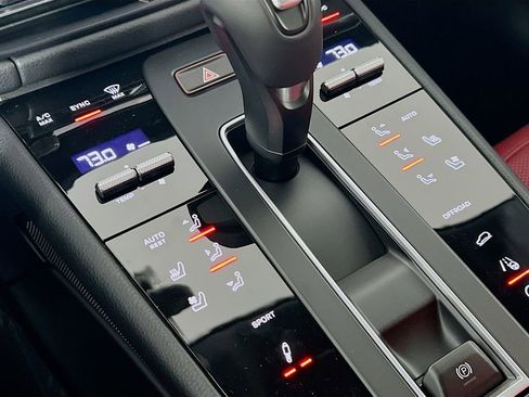 New 2026 Porsche Macan S image 18