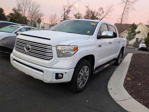 Used 2014 Toyota Tundra Platinum image 4