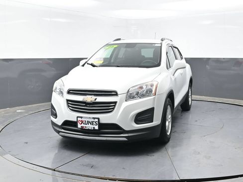Used 2016 Chevrolet Trax LT w/ LT Convenience Package FWD image 8