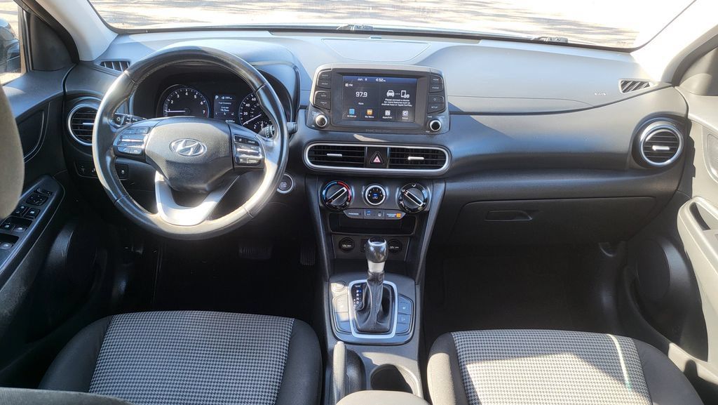 Used 2018 Hyundai Kona SEL FWD image 26