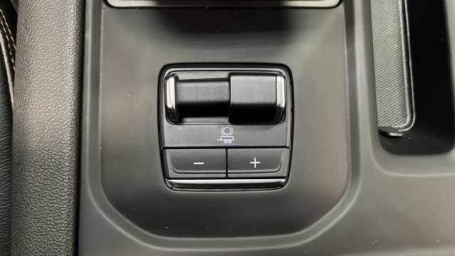Used 2024 GMC Sierra 1500 AT4 w/ Technology Package AWD/4WD image 31