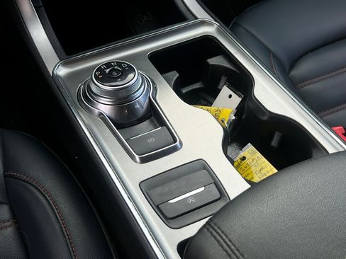 Used 2022 Ford Edge SEL w/ Sport Appearance Package image 18