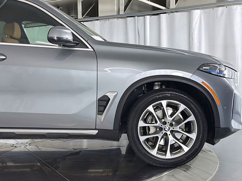 Certified 2024 BMW X5 sDrive40i w/ Premium Package RWD image 35