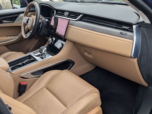 Used 2021 Jaguar F-PACE S image 17