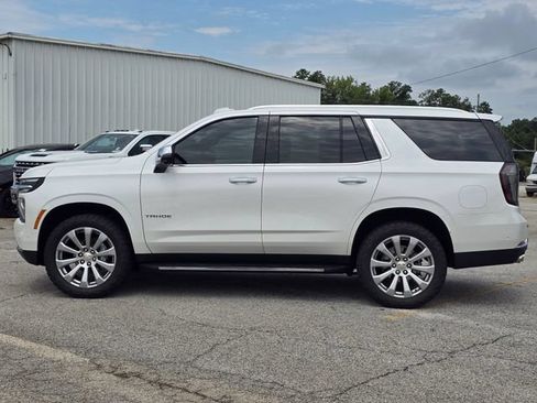 Used 2025 Chevrolet Tahoe Premier AWD/4WD image 2