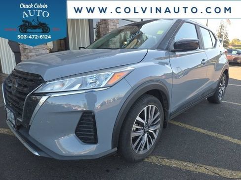 Used 2021 Nissan Kicks SV FWD image 4