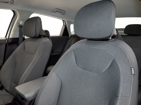 Used 2025 Kia K4 FWD image 10
