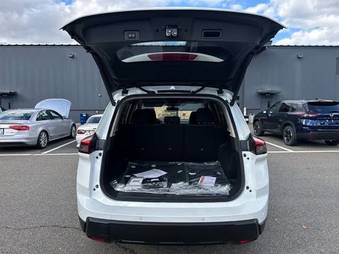 New 2026 Nissan Rogue SV image 6