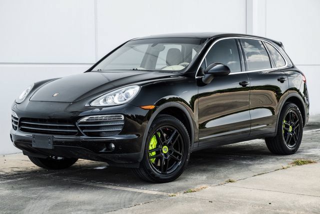 Used 2014 Porsche Cayenne S AWD/4WD image 35