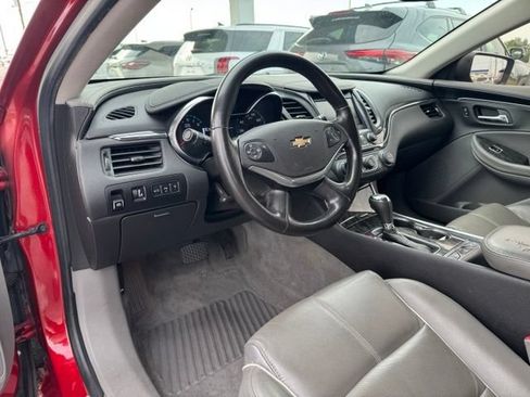 Used 2015 Chevrolet Impala LTZ FWD image 17