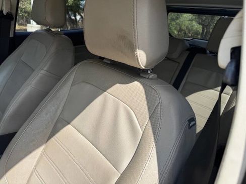 Used 2019 Ford EcoSport Titanium image 31