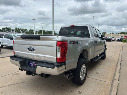 Used 2019 Ford F250 XLT AWD/4WD image 5