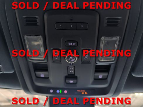 Used 2023 GMC Yukon XL AT4 w/ Technology Package image 15