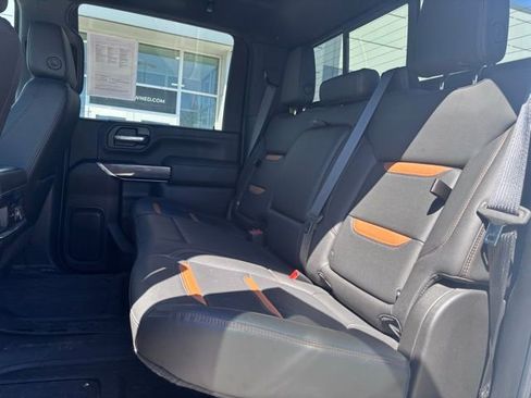 Used 2022 GMC Sierra 2500 AT4 w/ AT4 Preferred Package image 18
