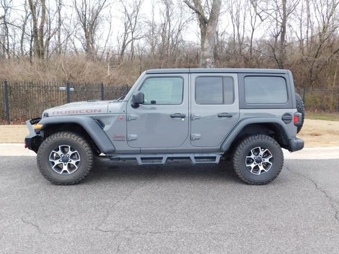 Used 2022 Jeep Wrangler Unlimited Rubicon w/ Cold Weather Group image 2