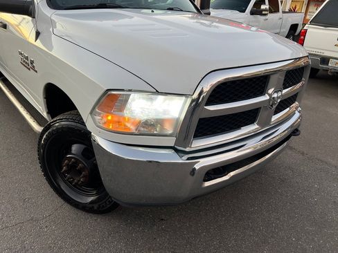 Used 2018 RAM 3500 Tradesman w/ Chrome Appearance Group image 39