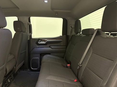 Used 2025 Chevrolet Silverado 1500 LT AWD/4WD image 35