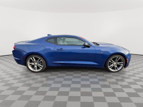 Used 2023 Chevrolet Camaro LT w/ Technology Package RWD image 8