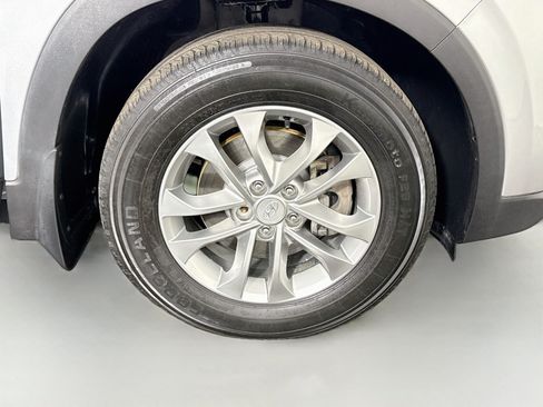 Used 2020 Hyundai Santa Fe SE FWD image 31