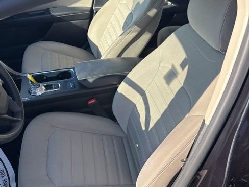 Used 2019 Ford Fusion S image 18