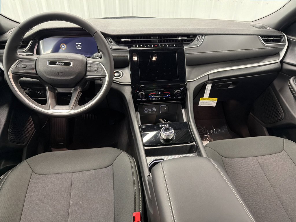 New 2026 Jeep Grand Cherokee Laredo RWD image 13