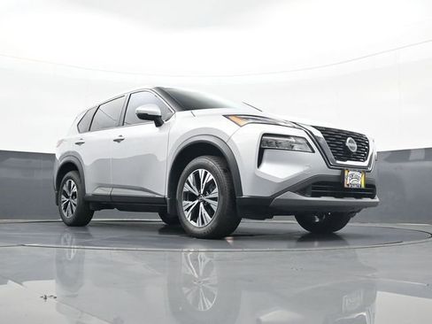Used 2022 Nissan Rogue SV AWD/4WD image 23