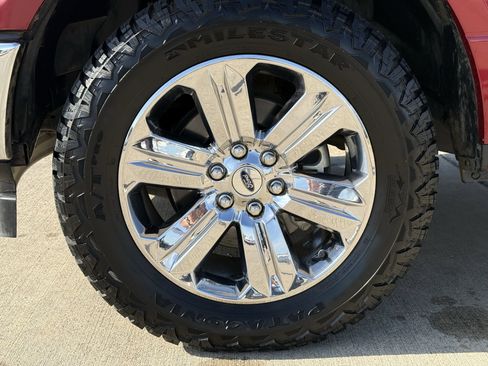 Used 2019 Ford F150 XLT w/ Equipment Group 302A Luxury image 12