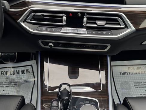 Used 2021 BMW X5 xDrive40i w/ M Sport Package image 17