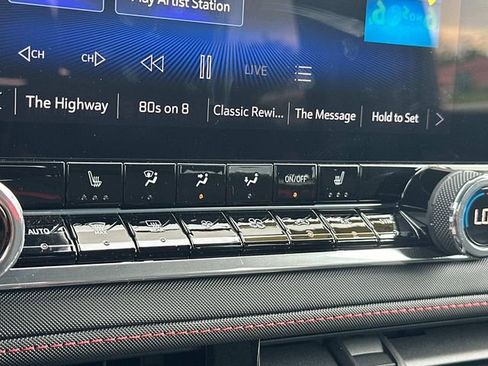 Used 2025 Chevrolet Colorado Z71 image 31