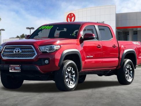 Used 2016 Toyota Tacoma TRD Off-Road w/ Towing Package RWD image 9