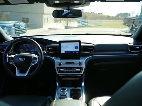 Used 2023 Ford Explorer Timberline w/ Timberline Technology Package image 10