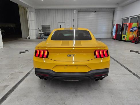 Used 2024 Ford Mustang GT RWD image 5