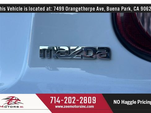 Used 2004 MAZDA MX-5 Miata Convertible 2D w/ Convenience Pkg image 37